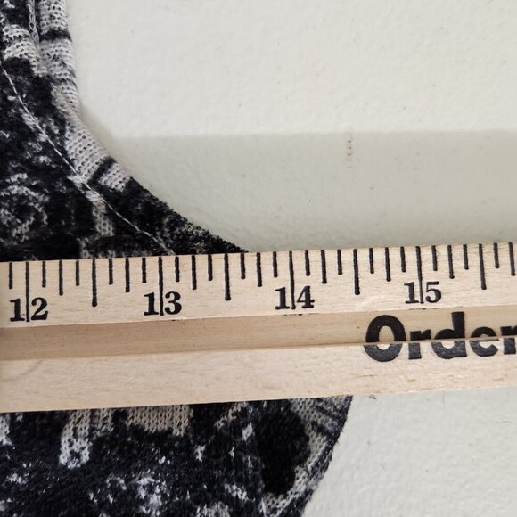 Guess Tank Top Womens Medium Black White Rose Floral Sleeveless Fariegoth - Picture 7 of 14